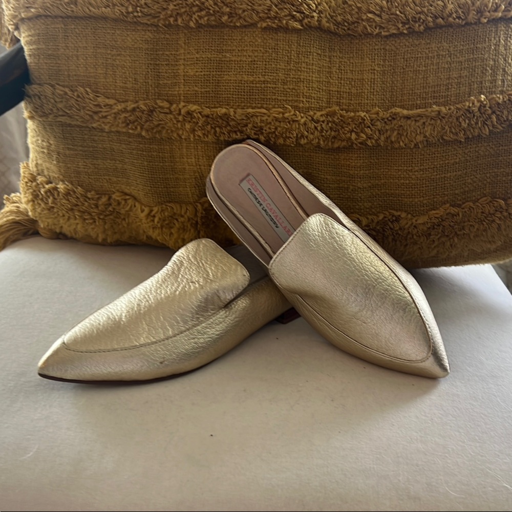 Elegant Chinese Laundry Women's Gold Slides/ Loafers/ Mules 9/40